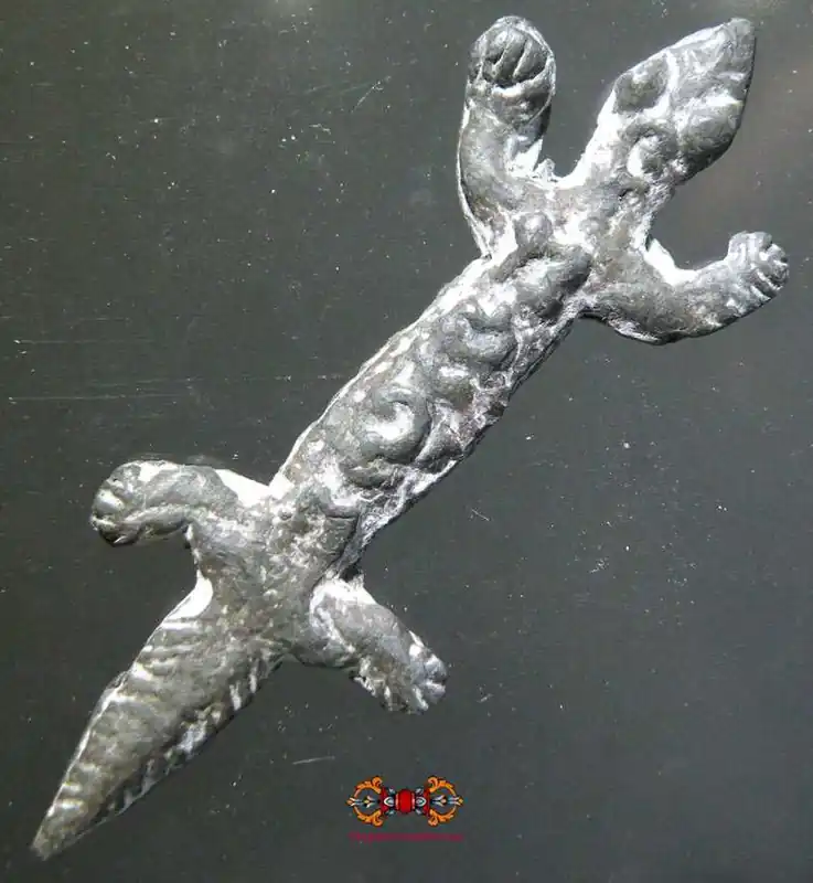 Ancient Thai gecko amulet.