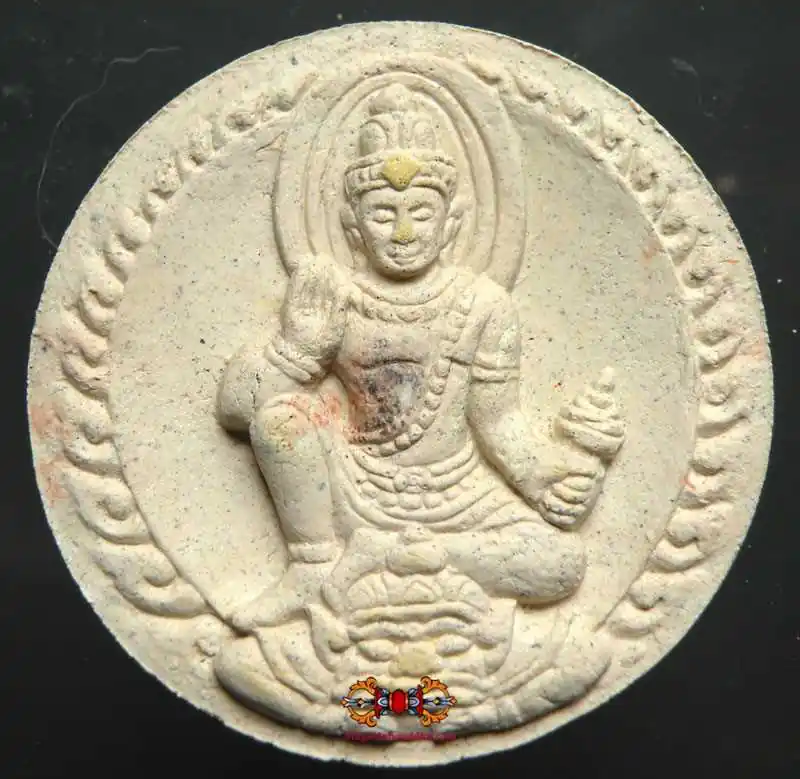 Jatukham Rammathep Amulet - Wat Sawang Fah Naglua.