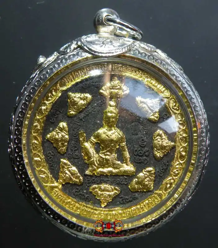 Jatukham Rammathep / Phra Pidta amulet.