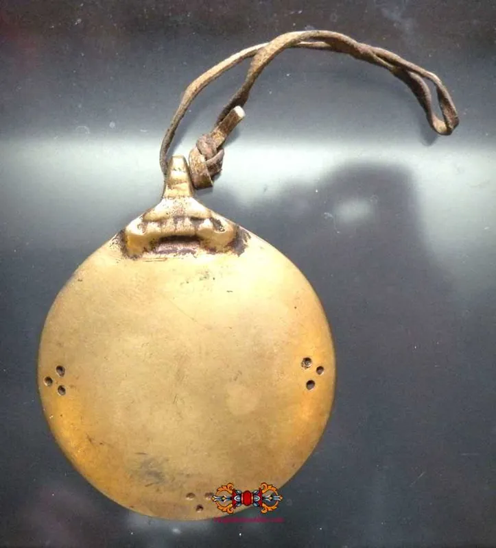 Tibetan Dzogchen Melöng meditation ritual mirror - Tantric ritual instrument.