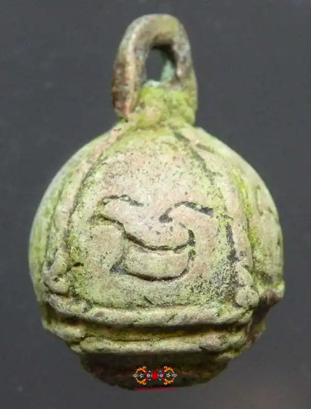 Sacred bead amulet Look Aum Rakhang - Very Venerable LP Saur Kantiko.