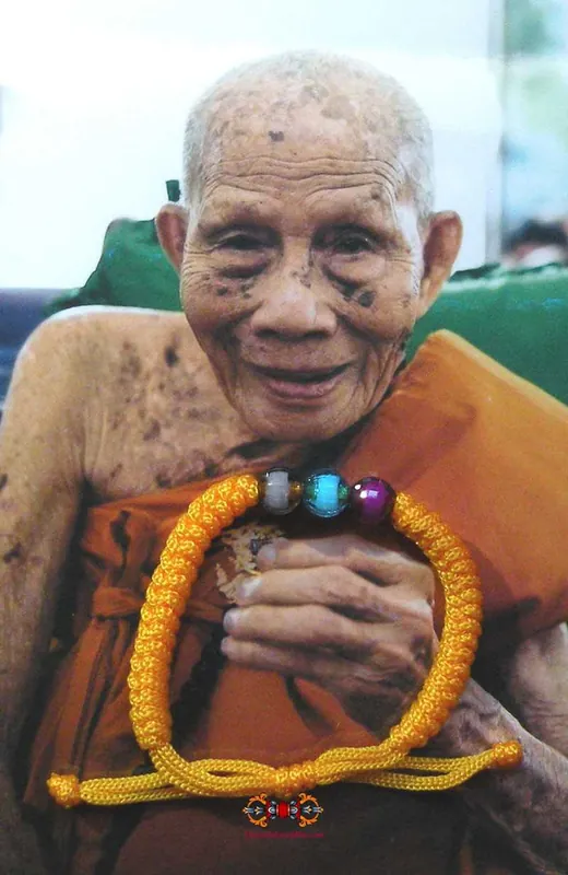 Sai-Sin lucky charm bracelet - Very Venerable LP Saur Kantiko.
