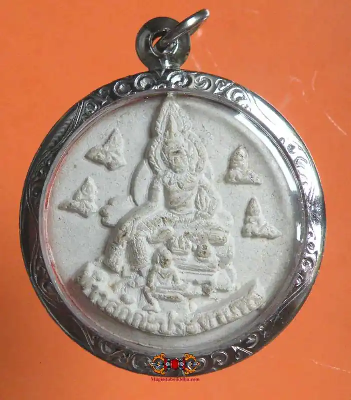 Brahma and Roop Lor Amulet (with relics) - Most Venerable LP Klian.