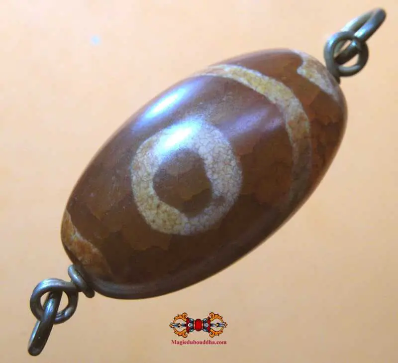 Large red Tibetan Dzi with 1 eye.