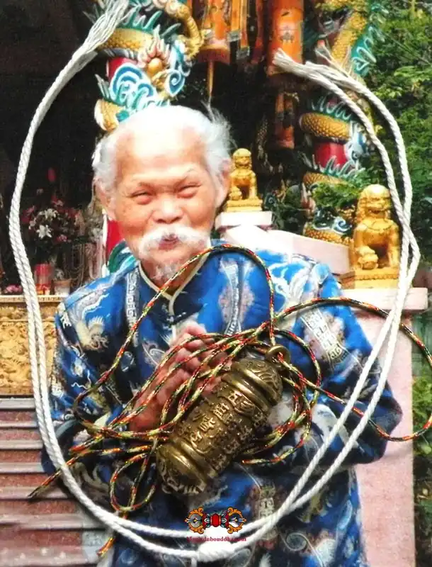 Chinese Amulet Shurangama Fortune Vase - Master Chang-Ee.