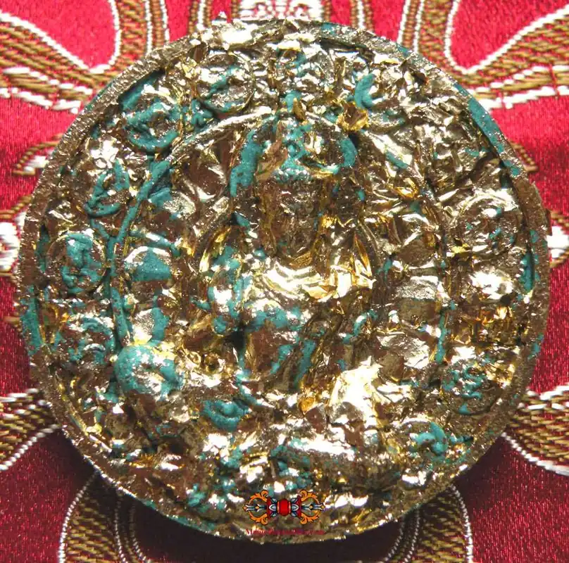 Thai Jatukham Rammathep and Ganesh amulet - Wat Mahatat.