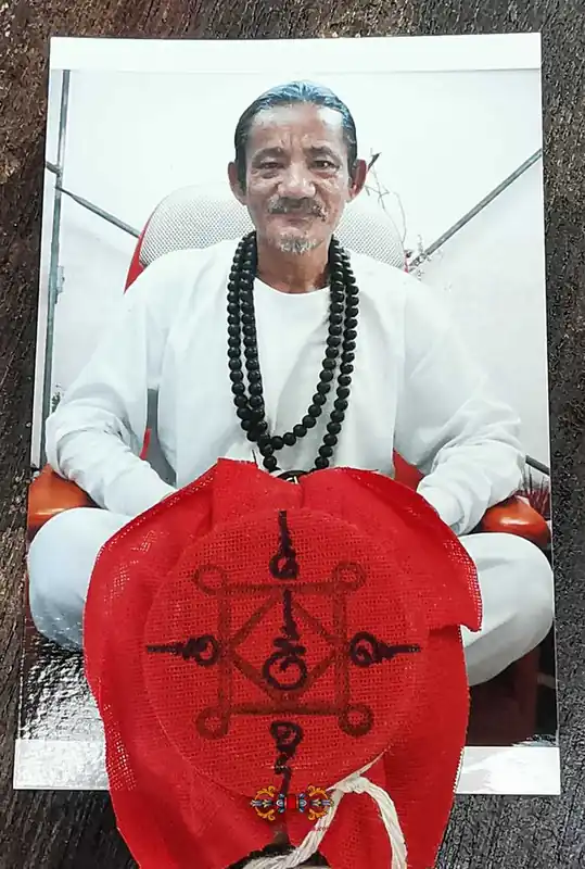 Laotian tradition fortune vase - Venerable Ajarn Deng.