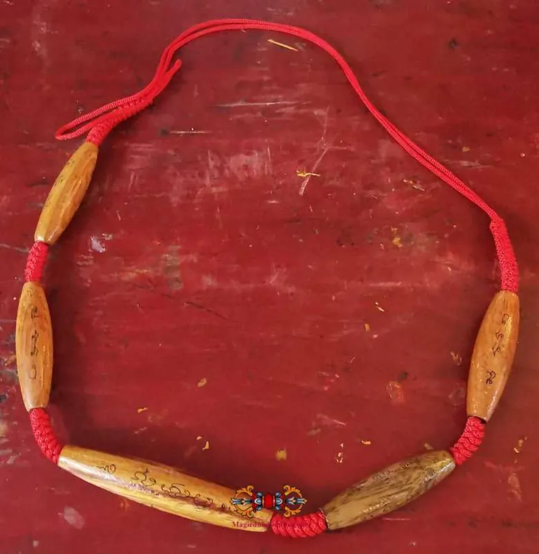 Protective Magic Belt in Sacred Wood - Venerable Kruba Paitoon.