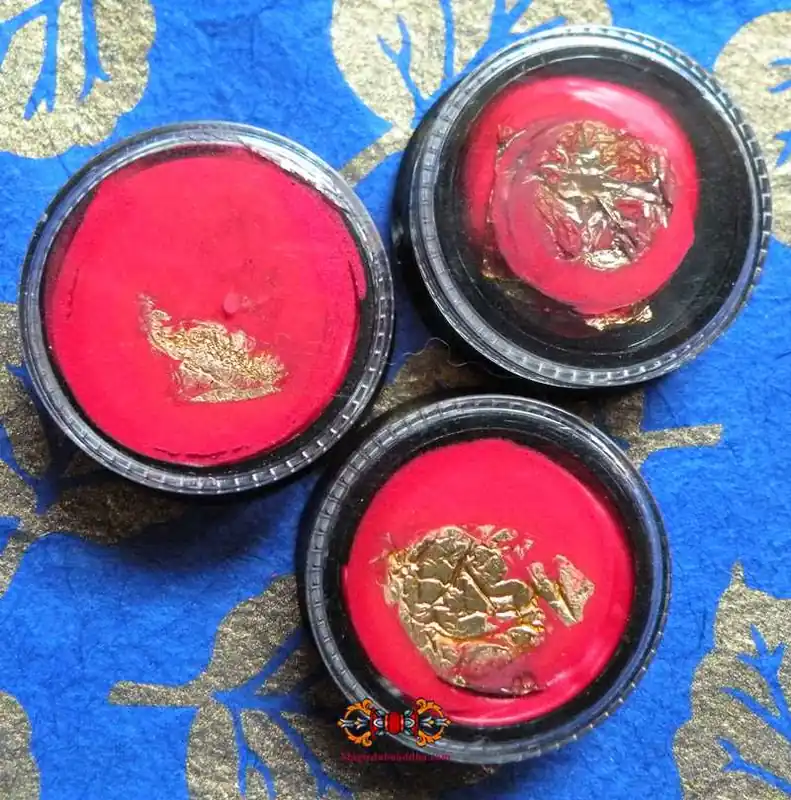 Thai Kee Phung Mae Mahakali Magic Cream.