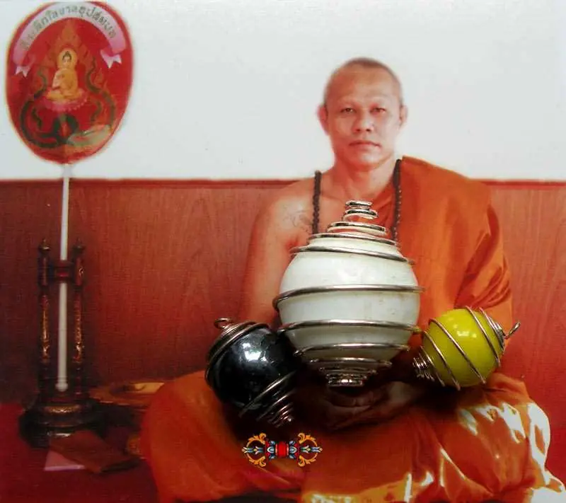 Thai sacred bead amulets Look Geow - Venerable Phra Ajarn Sakorn.