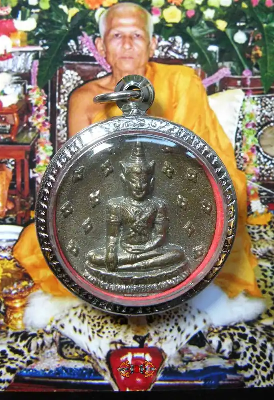 Thai Alchemical Amulet Phraput Naleu Mit Ratana Chanaman - Most Venerable LP Thong Gleung.