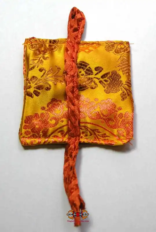 Tibetan Dtagrol Amulet of Buddha Samantabhadra - meditation and charm.
