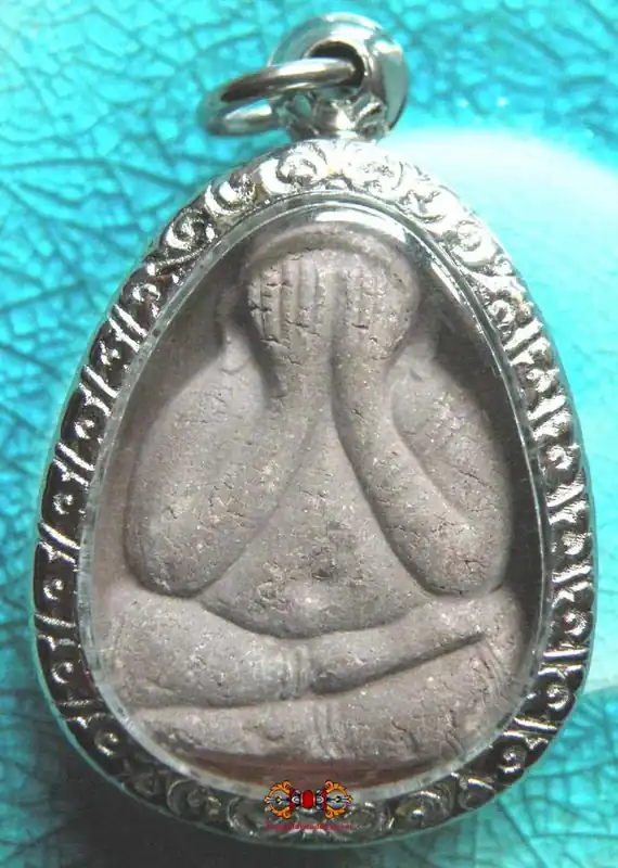 Amulet of the Protective Buddha Phra Pidta - Venerable LP Rak.