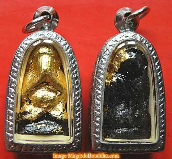 Small protective amulets Phra Pidta - Wat Sai Ngern.