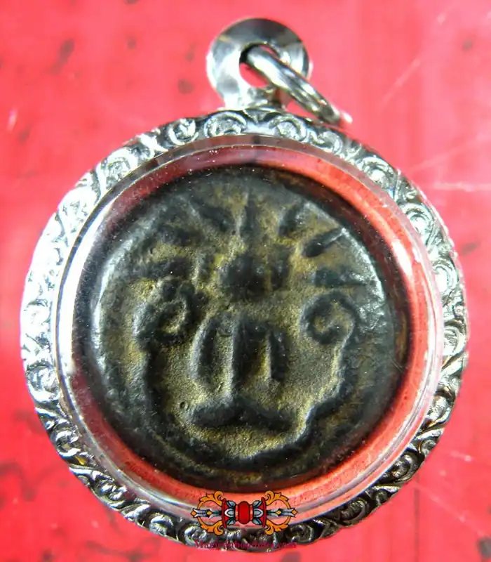 Thai Amulets for Good Health - Wat Wichit Kan Nimit.