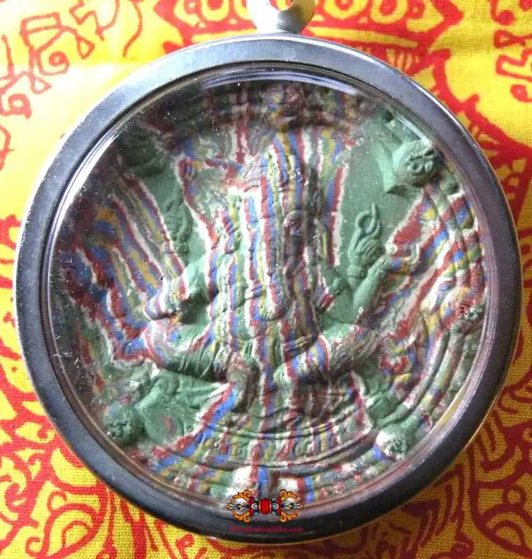 Large multi-colored amulet of Phra Pikanet - Very Venerable LP Jom Nakséno.