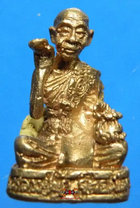 Small Thai Roop Lor Fortune Amulet - Most Venerable LP Kui.
