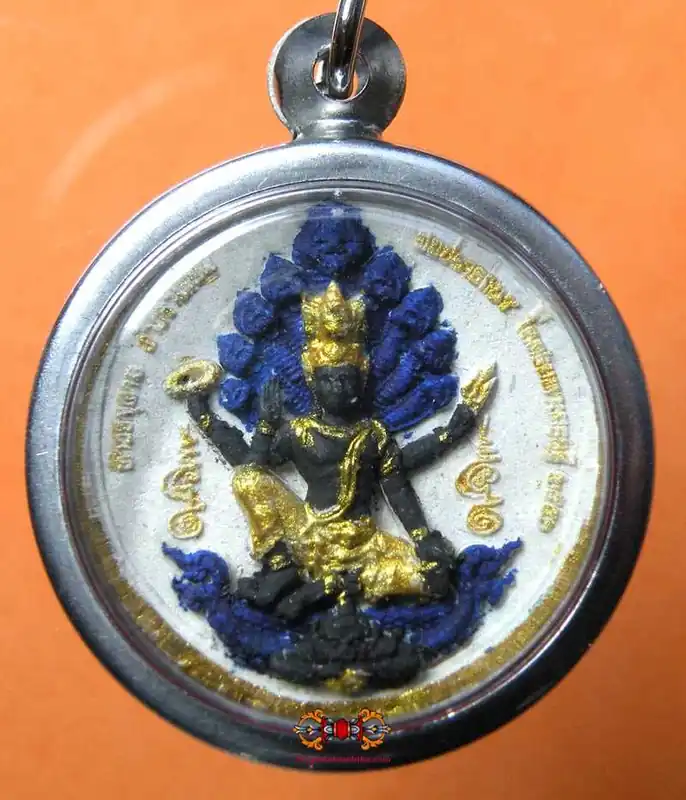 Small Jatukham Rammathep amulet - Wat Mahatat.