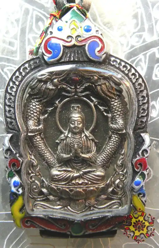 Mirror medal of Guan Yin with dragons - Wat Bawon Niwet.