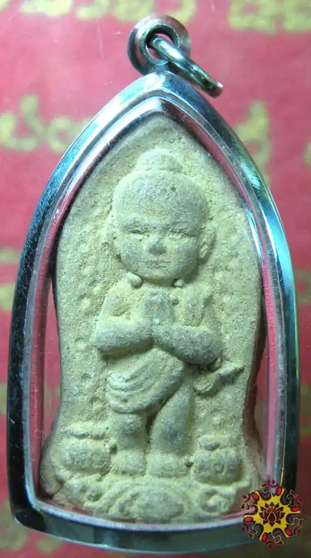 Khuman Thong Fortune Amulet.