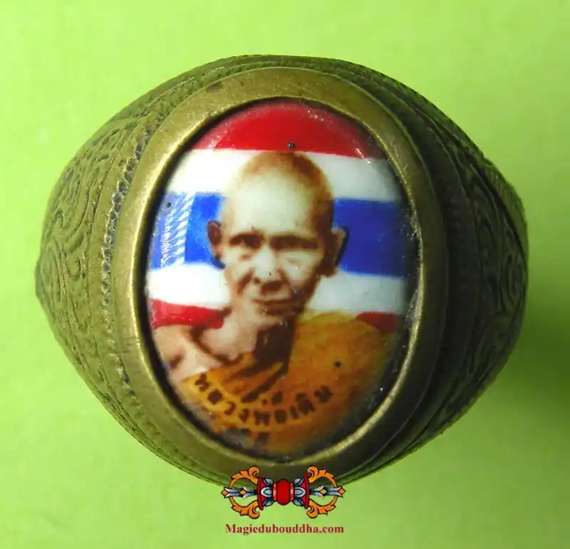 Antique Thai blessed ring of the Most Venerable LP Doem.