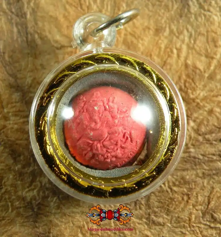 Sacred marble Look Aum Phra Pikanet / Phra Siwali - Venerable Phra Banyat Rodtoom.