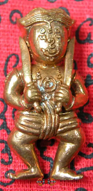 Thai Hoon Payon Protective Voodoo Amulet - Venerable Phrakru Palat Thanapat.