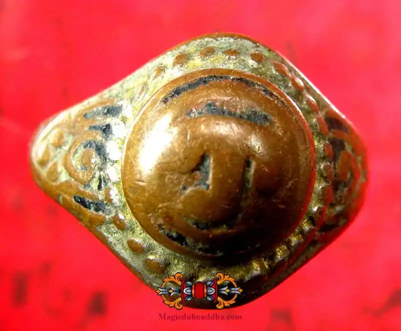 Ancient Namo Sacred Ring - Most Venerable Po Than Klai.