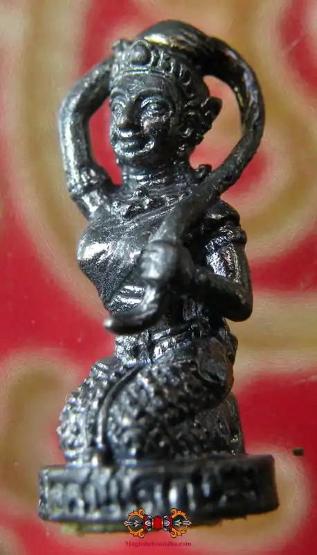 Rare amulet of the earth goddess Mae Thorani - Most Venerable LP Hong.