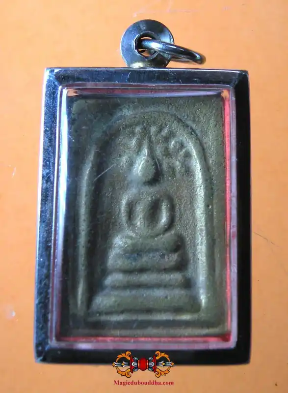 Thai bronze amulet of Buddha Phra Somdej.
