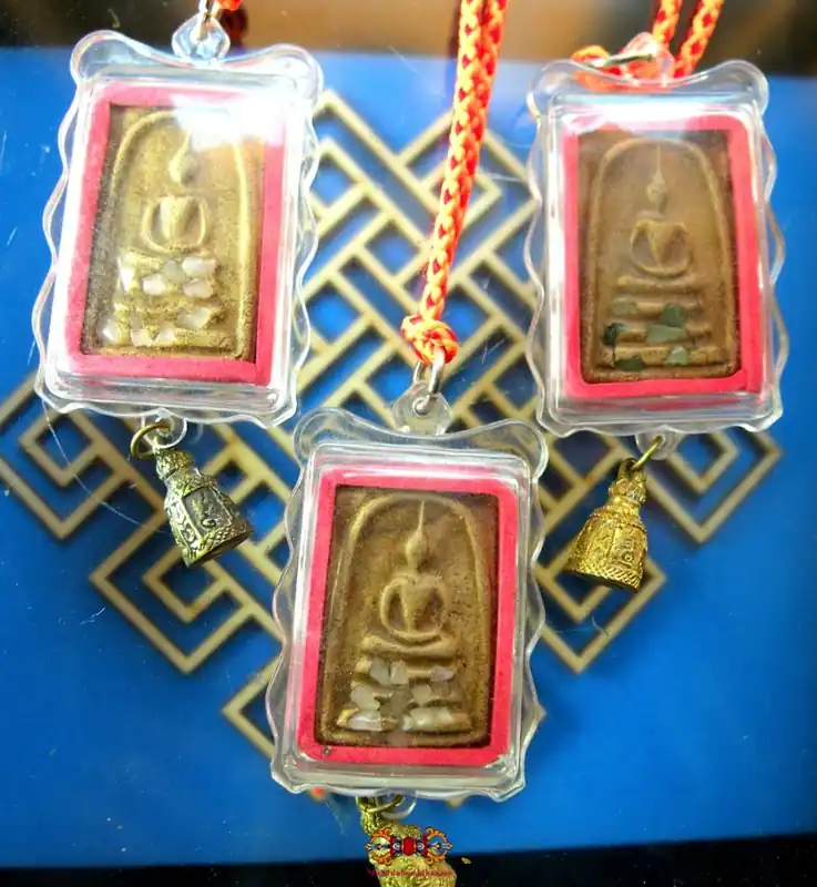 Phra Somdej Rakhang Amulet (with relic stones) - Most Venerable LP Chanchai.