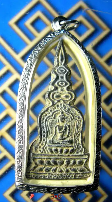Ancient Thai Amulet Phra Sum Semathit Chin Ngern - Wat Ratchaburana.
