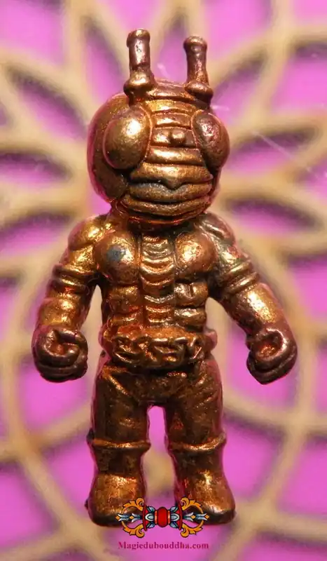 Hoon Payon Ae Mot Daeng Mahahut Amulet - Venerable Lersi Baramee Putha.