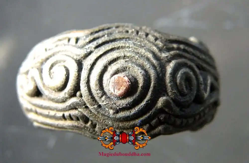 Very beautiful Thai power ring - Very Venerable LP Kuay.