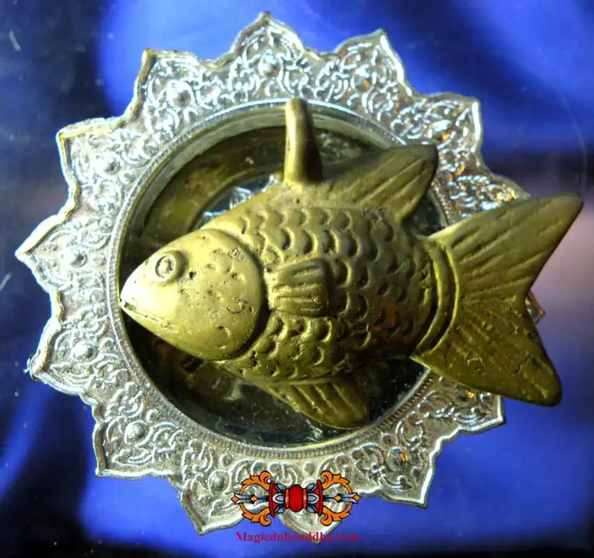 Large Pla Tapian fortune talisman.