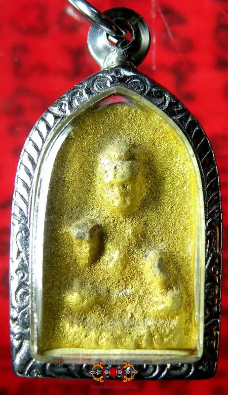 Golden Khuman Thong fortune amulet.