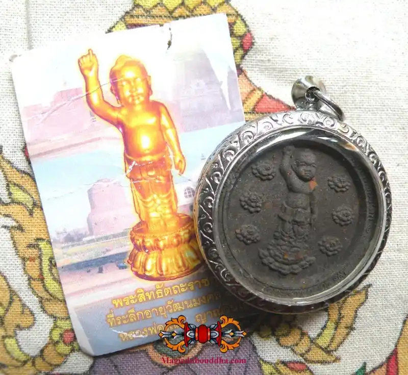 Amulet of the baby Buddha Phra Sidharta Rajkumar - Venerable LP Naen.