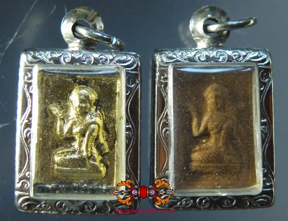 Fortune amulets of the goddess Mae Nang Kwak - Wat Saï Ngern.