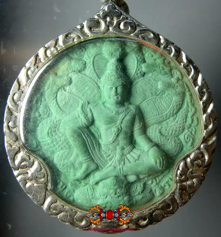 Large green Thai amulet of Jatukham Rammathep and Phra Jao Taksin Maharat - Wat Phra Mahatat Worawihan.