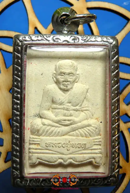 Roop Lor portrait amulet of His Holiness Somdej Phra Sangharaj.
