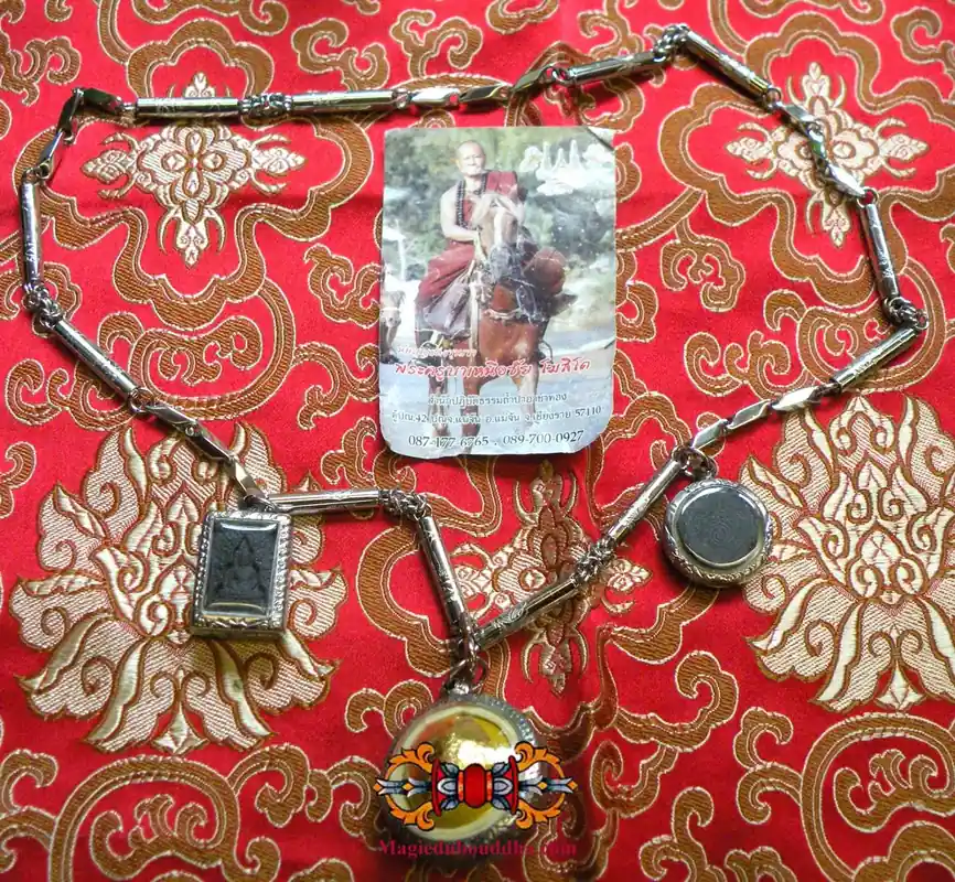 Sacred necklace of the Most Venerable Phra Kruba Neuarchai Kosito.