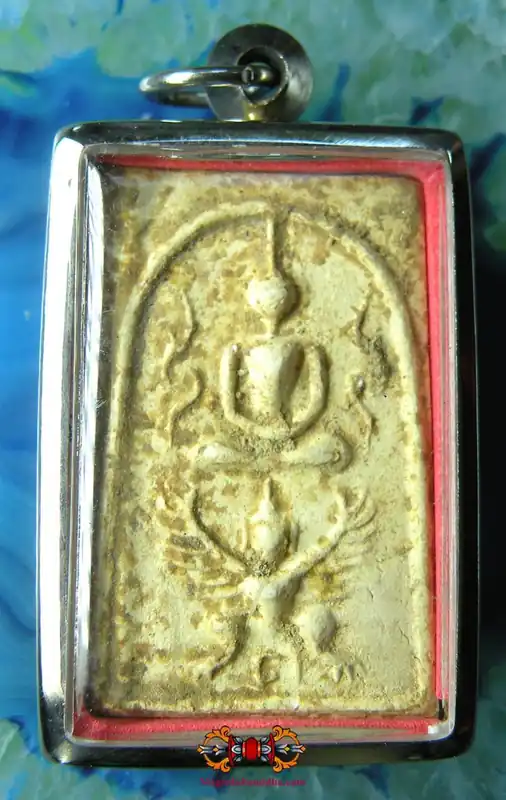 Phra Somdej Phaya Kruth Amulet - Most Venerable LP Chanchai.
