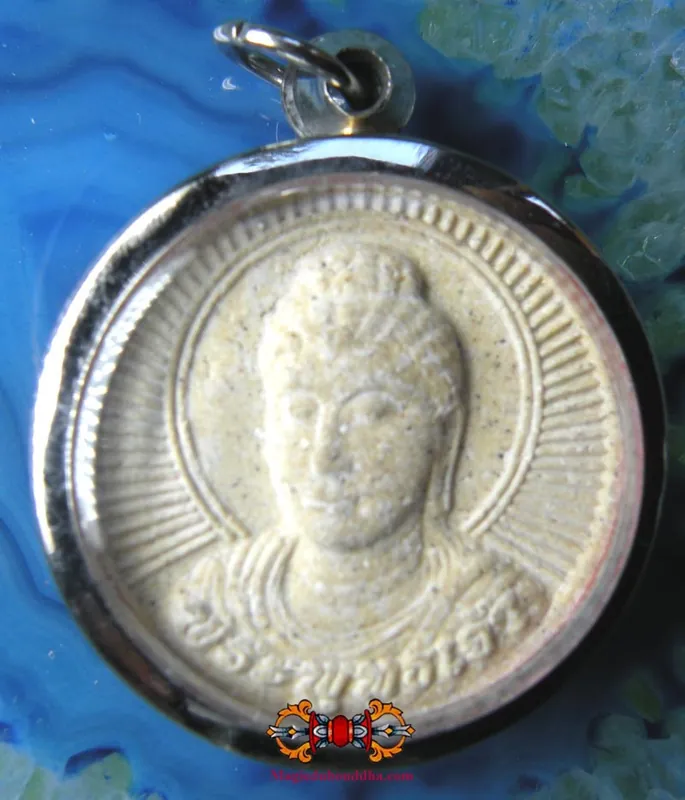 Pilgrimage relic amulet of Buddha Sakyamuni - Most Venerable LP Chanchai.