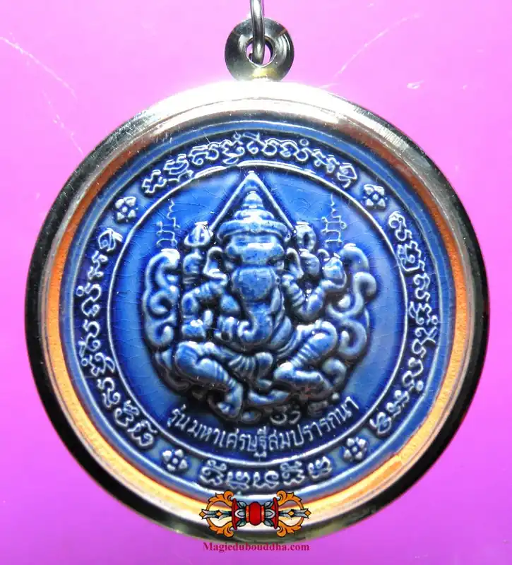 Thai amulet of Phra Pikanet / Luang Phor Thuat - Wat Bang Nanai.