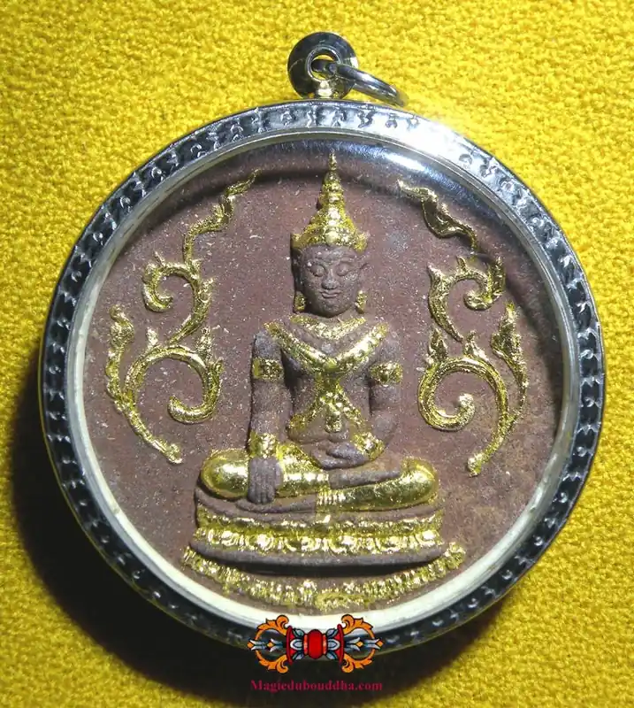 Large Thai amulet of Buddha Phraput Nareumit Rathana Chanaman - Most Venerable LP Thong Gleung.