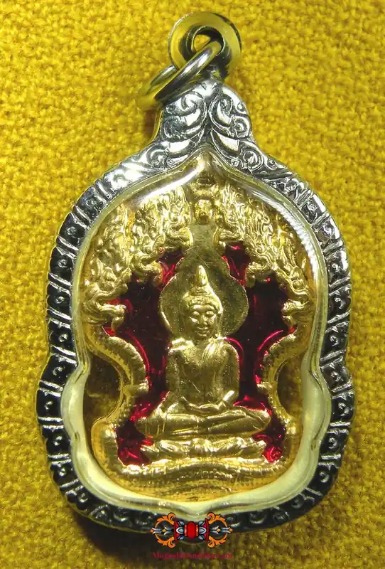 Beautiful medal of the Buddha Phra Naphok - Wat Phratat Panom.