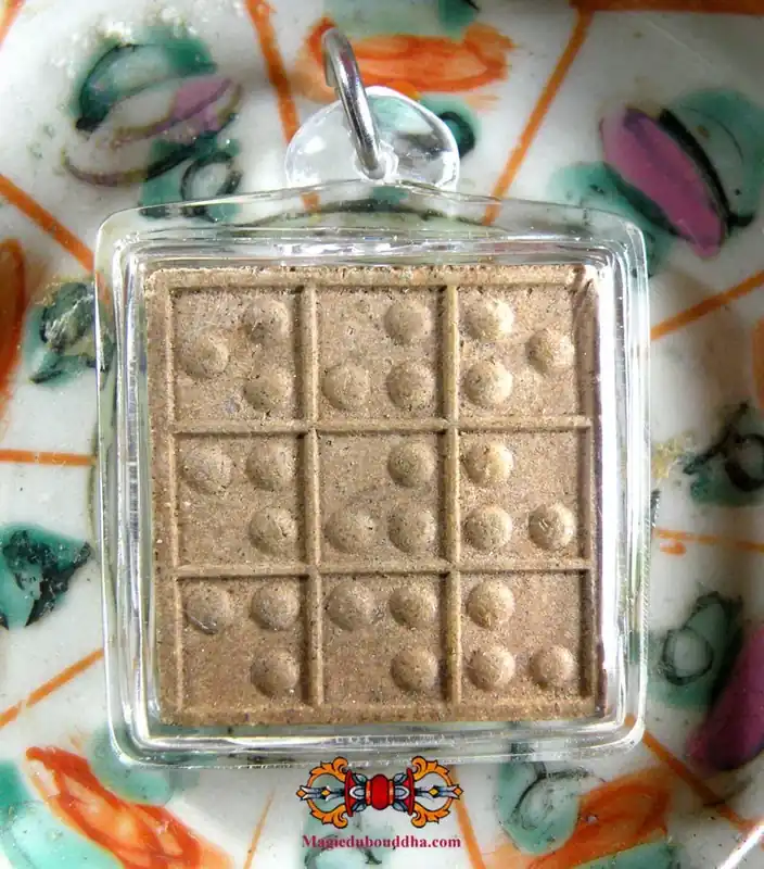 Protective Amulet Yant Nophakao - Venerable LP Niphorn Akuwano.