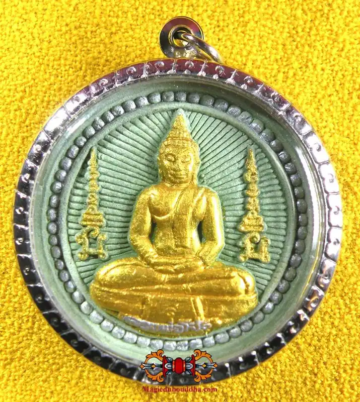 Large amulet of Buddha LP Sothorn and Ganesh - Wat Nam Daeng.