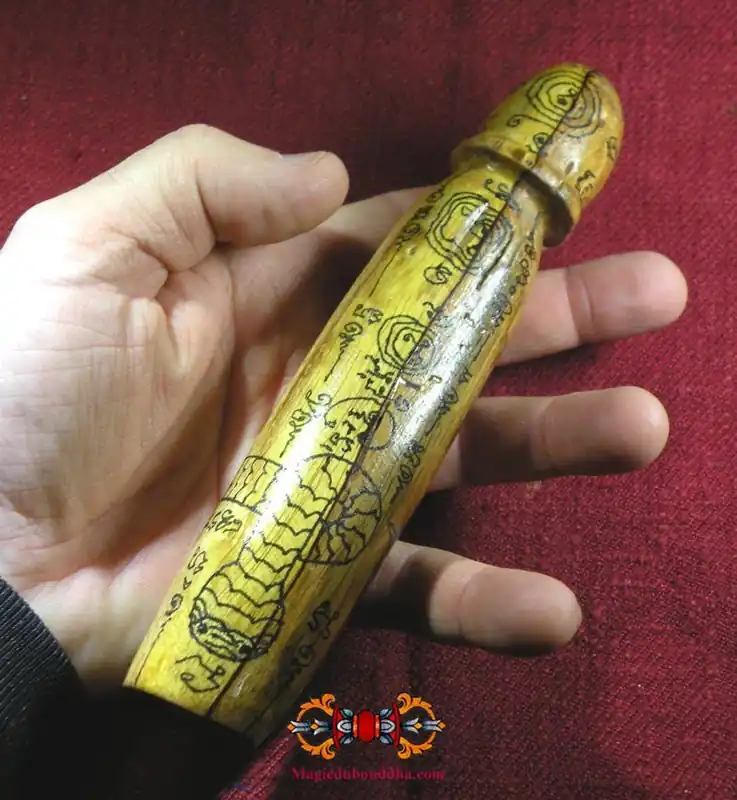 Palat Kick Phallic Amulet with Cobra - Wat Pidharam.
