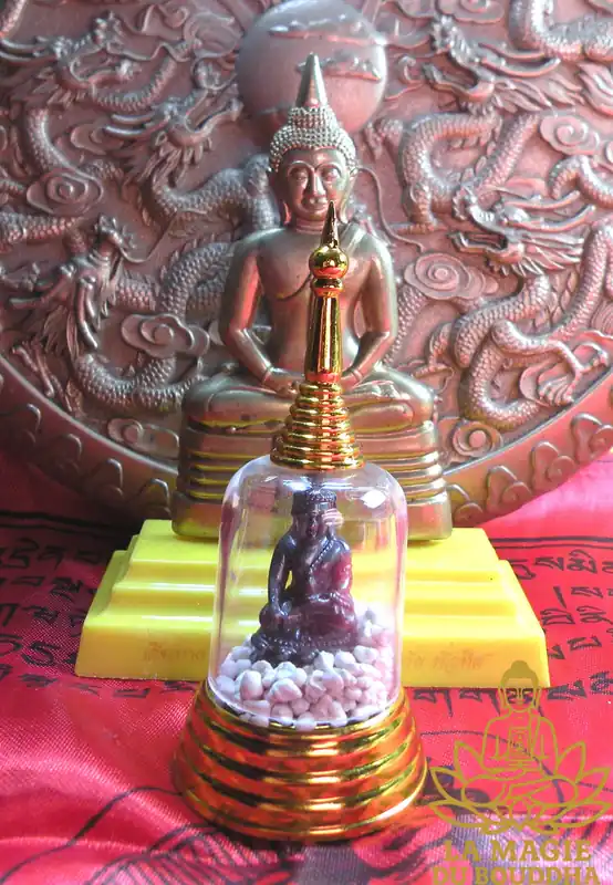Luang Phor Sothorn Buddha and Phra Kling Loh Dam showcase (with relic stones).